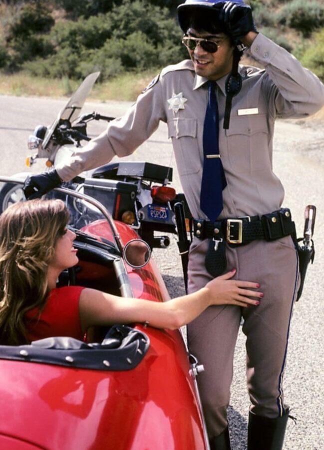 Sexy Debra Lynn get fucked for speeding