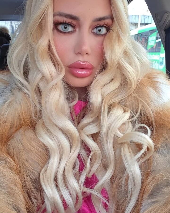 Jelena - Big Tits Bimbo Slut Serbian
