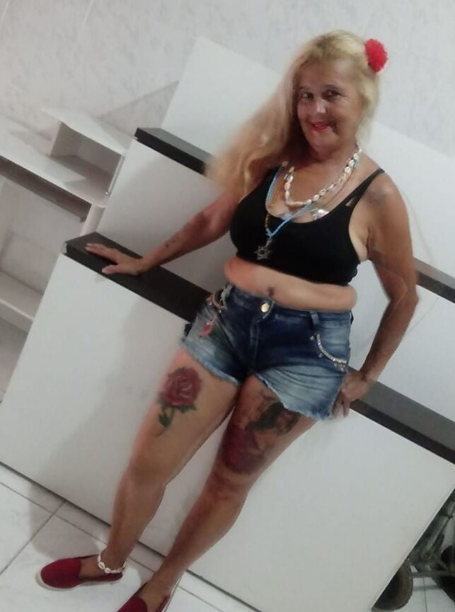 sonia mayer mature granny madura vagina grande