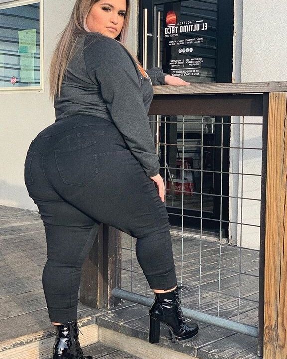 BBWs And Thick Girls