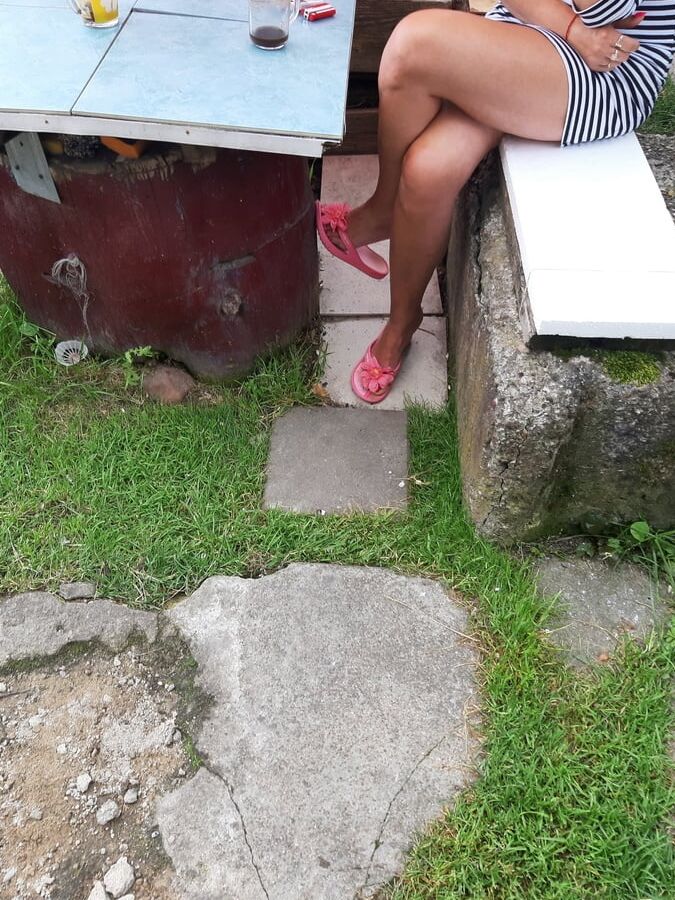 Mom in Flip Flops