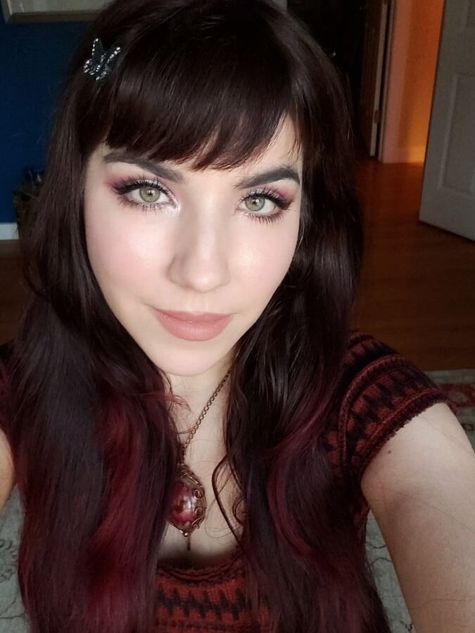Sexy Twitter Babe
