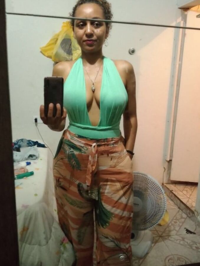 Bucetudas apertadas (tight pussy)