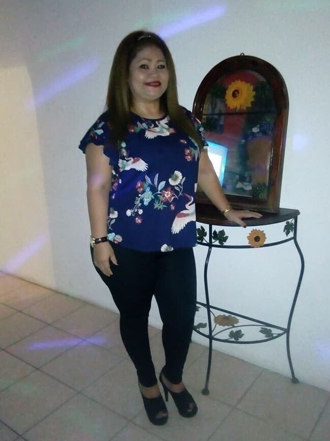 UNA RICA MADURITA Y SU SABROSA AMIGA