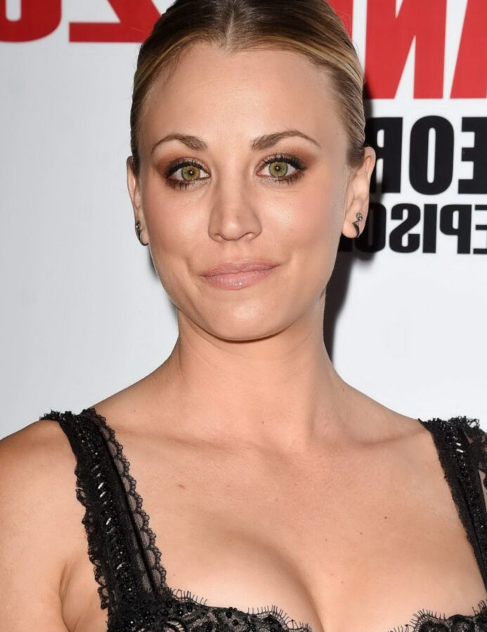 kaley cuoco social media