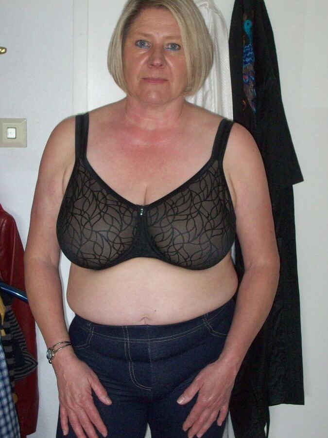 Big Girls Wearing Bras