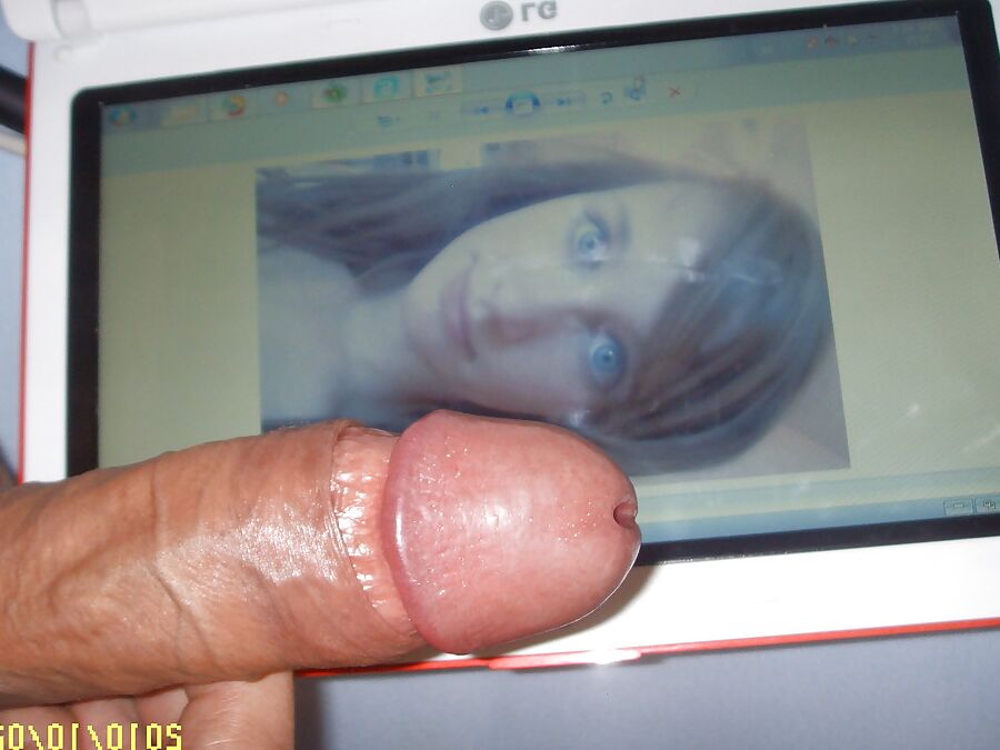 Pretty korean masturbates