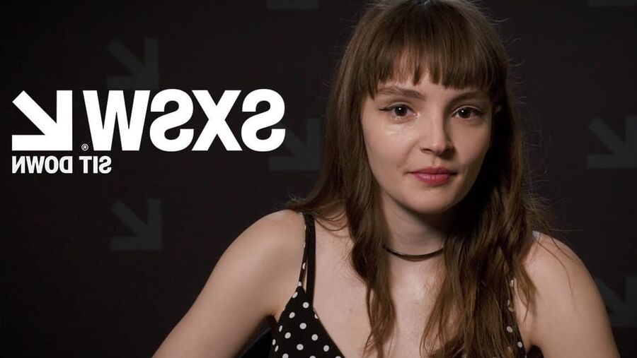 Lauren Mayberry vol.