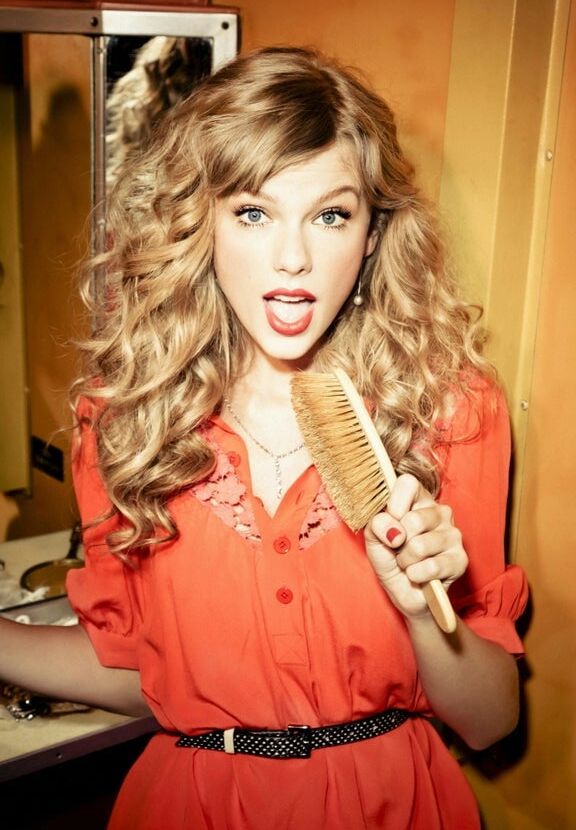 Taylor Swift - her perfect mouth