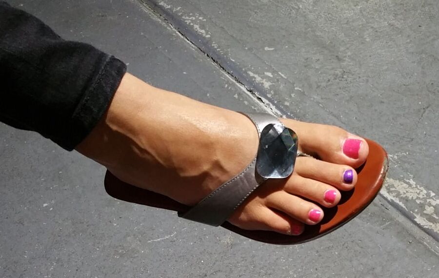 Wife unaware feet