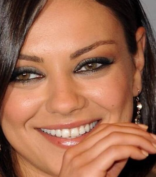 MILA KUNIS