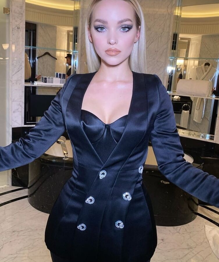 DOVE CAMERON PICTURES
