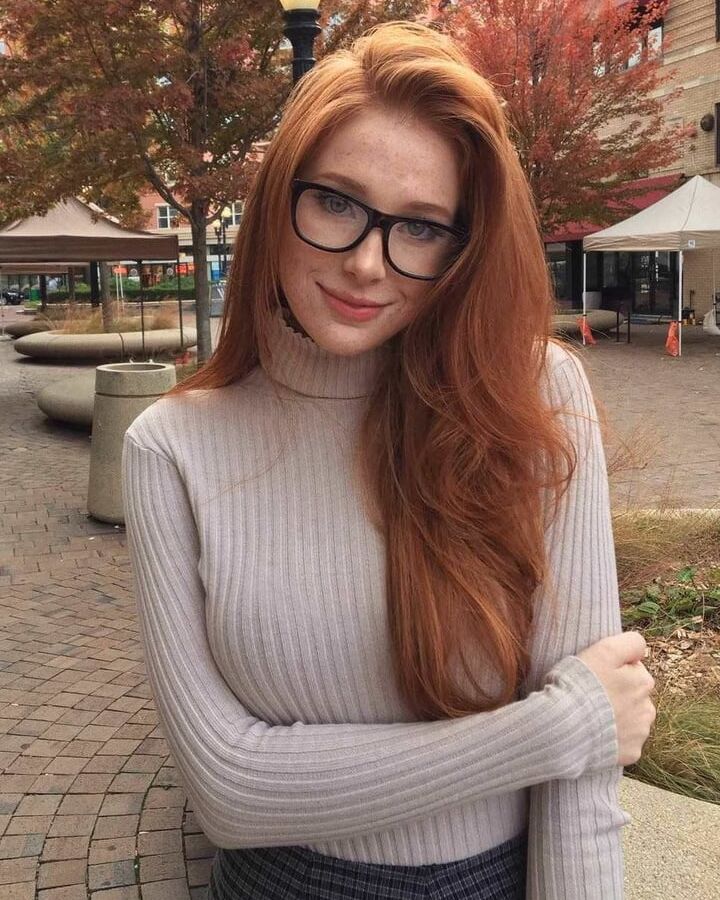 Nude in Glasse
