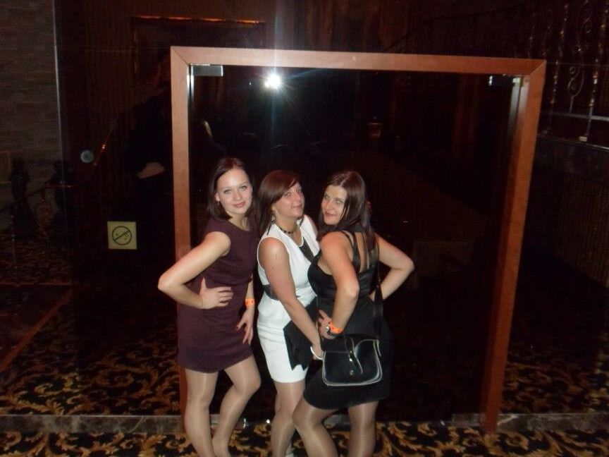 sexy females in tights pantyhose nylons