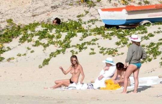 Slut Model Edita Vilkeviciute Nude Beach