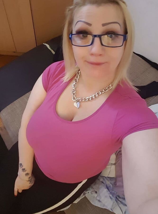 horny bbw slut