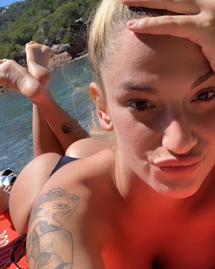 Real sexfriend () - blond sexy ass tinder slut