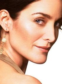 CARRIE-ANNE MOSS
