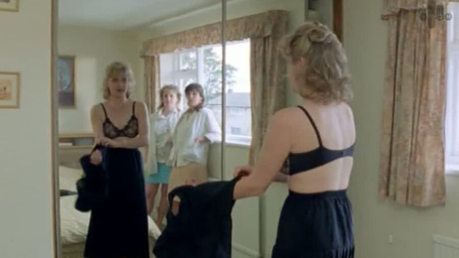 Lesley Sharp, Britsh Actress, Celelebrity
