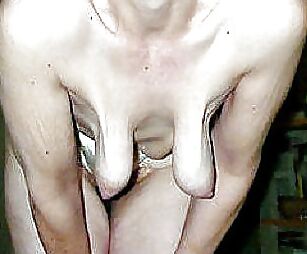 Some saggy titties