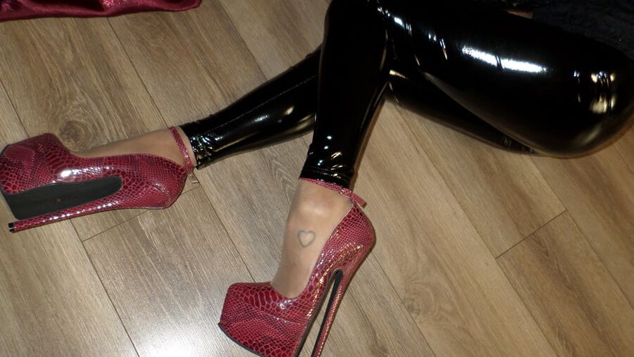 cm heels and patent leather leggings