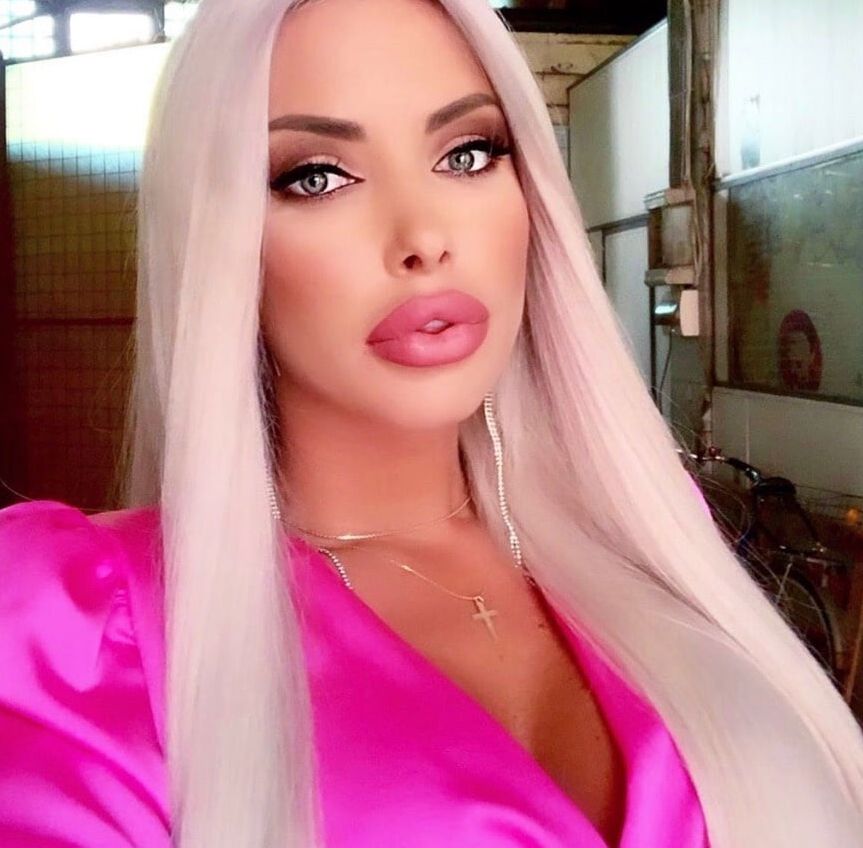 LUST - Loredana Chivu