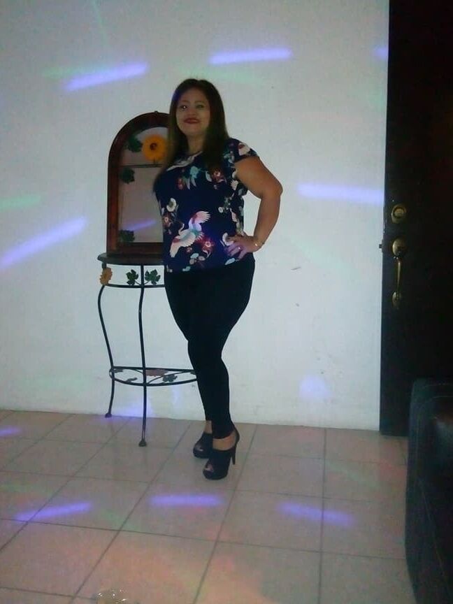 UNA RICA MADURITA Y SU SABROSA AMIGA