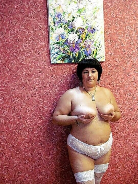 Busty Mature Selfie