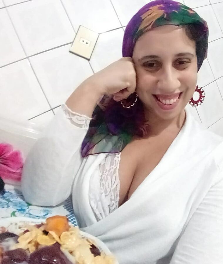 Belly dance milf