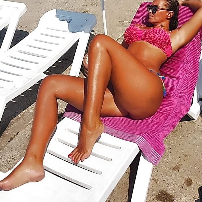 milf bombshell