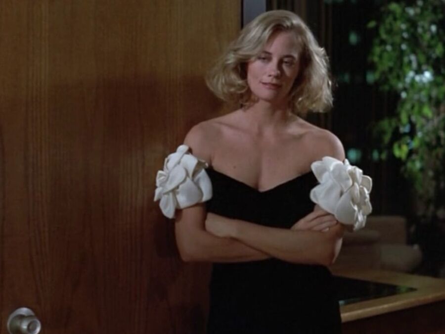 Celebrity Boobs - Cybill Shepherd