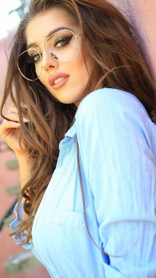 DELIA ROSE