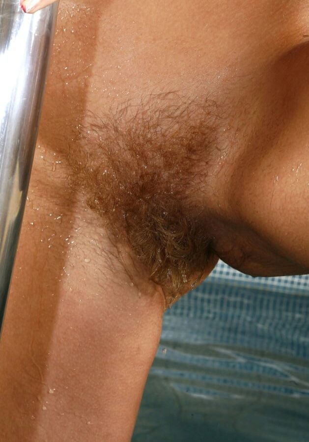 Natural Blonde Bush