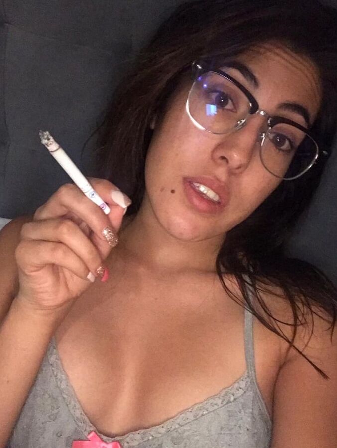 Cumtribute her