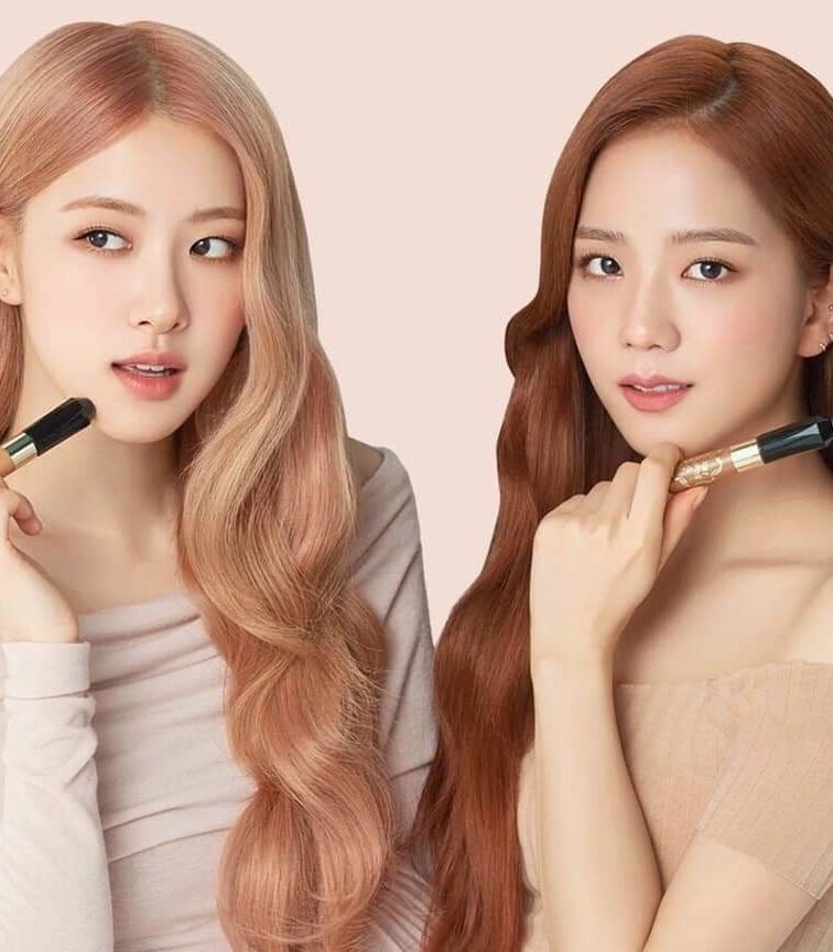Jisoo and Park chae young