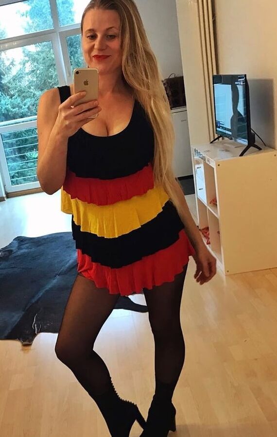 hot amateur Mascha with great tits