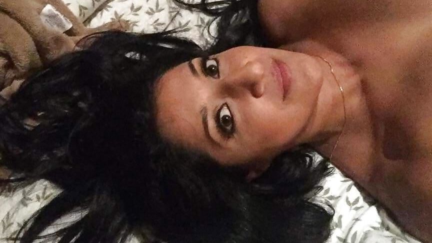 Sexy NRI milf exposed beautiful tits and ass