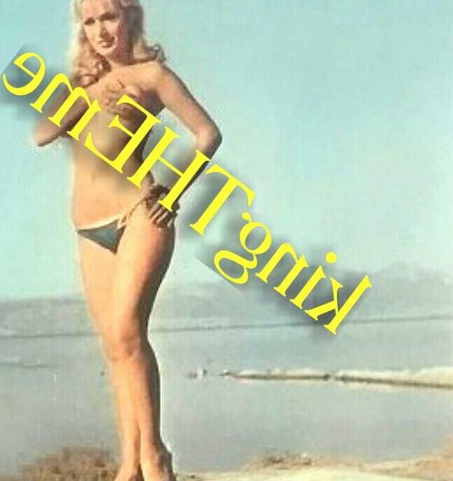 Seda Sayan Ustsuz - i am not want friend why a u understand