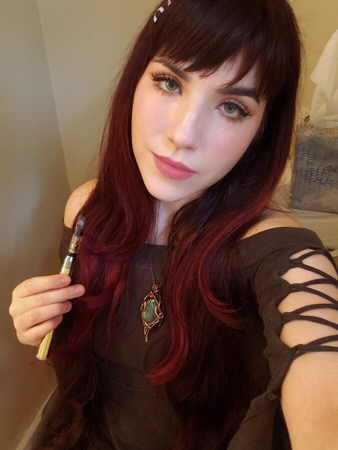 Sexy Twitter Babe