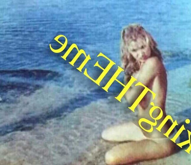 Seda Sayan Ustsuz - i am not want friend why a u understand