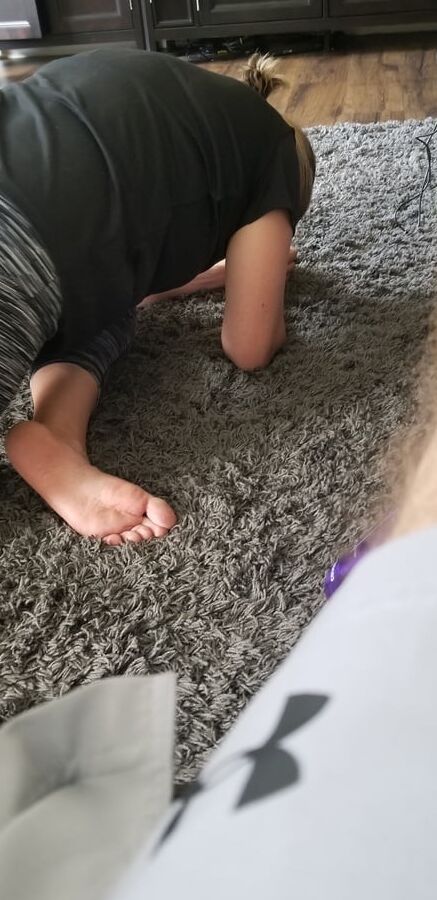 Wife unaware feet