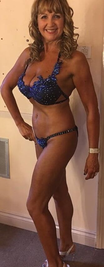 Sensational women in bikini