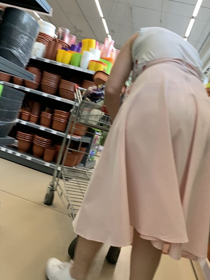 Upskirt milf mature