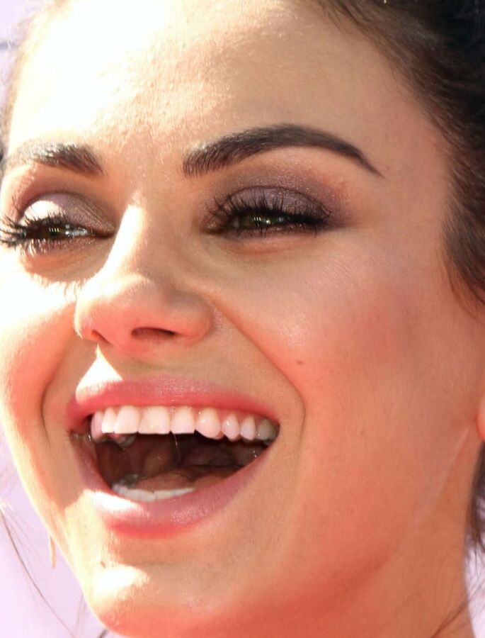 MILA KUNIS