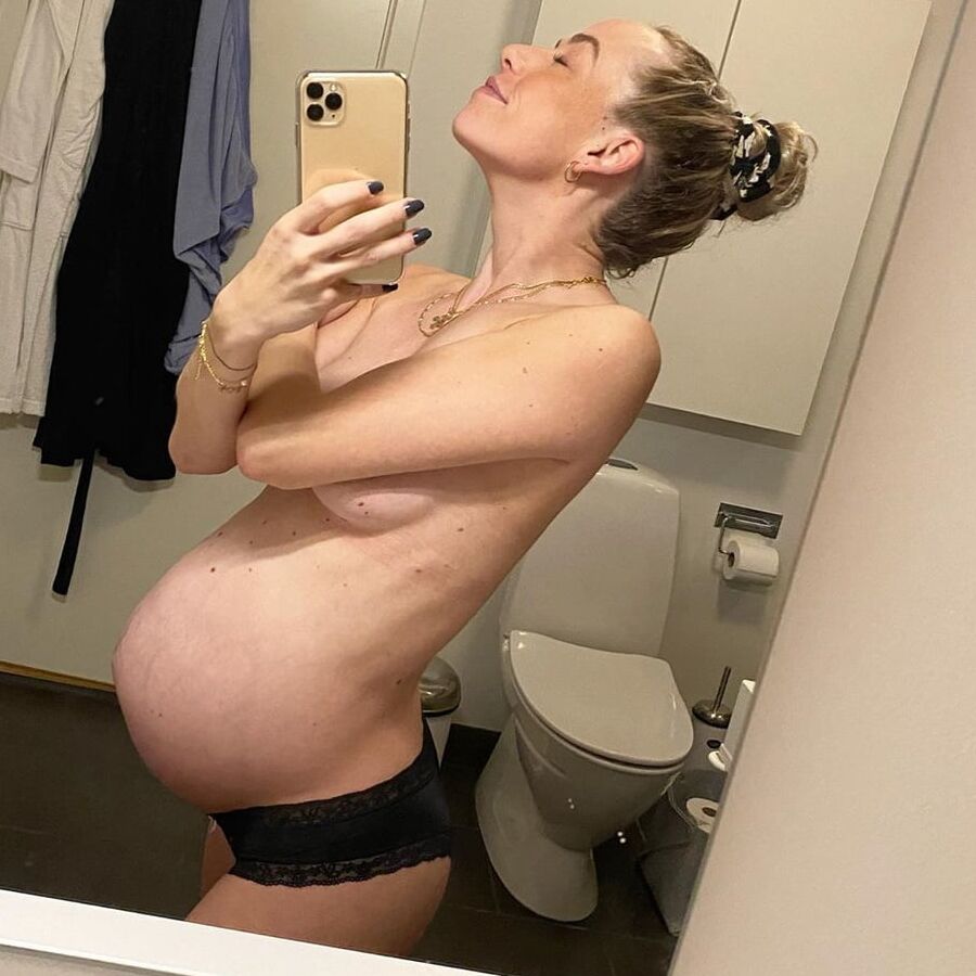 Amateur Celine from hot babe to preggo mom