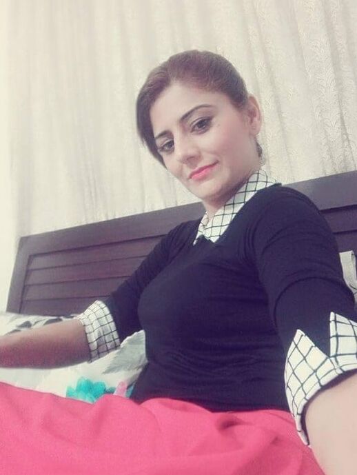 CUTE PAKI WIFE