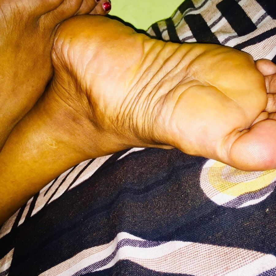 my madam&;s feet worship