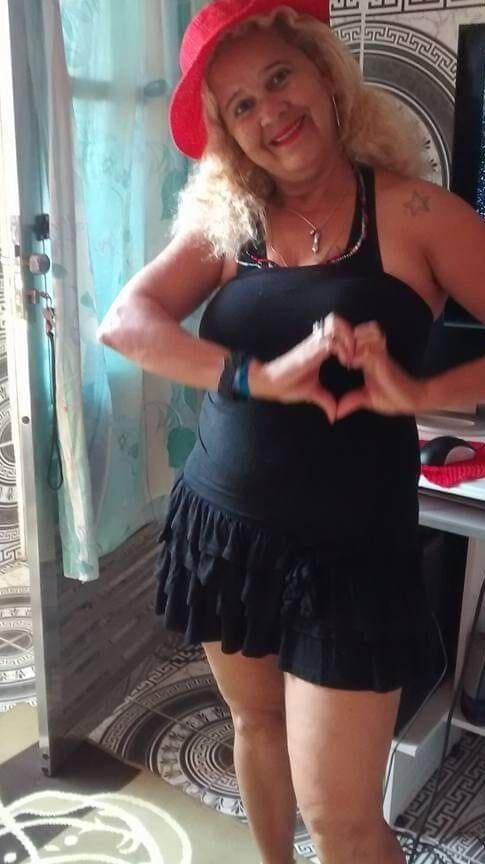 sonia mayer mature granny madura vagina grande