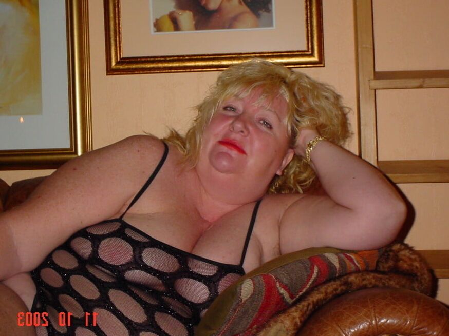 GOLDENPUSSY
