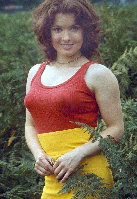 Retro Babes